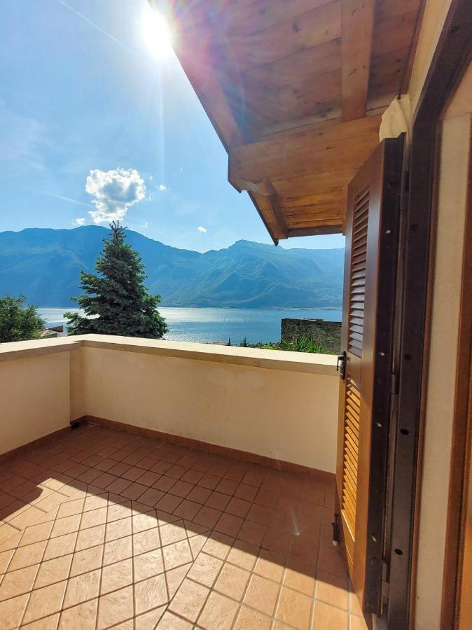 Villa Fior Di Loto Limone sul Garda Exterior photo
